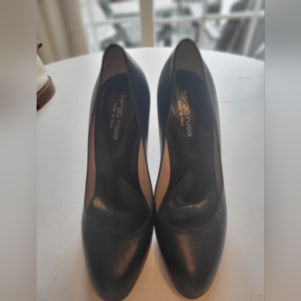 Sergio Rossi Black Women's Pumps.‎ Made In Italy. 36Eu/6US